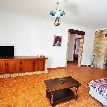 Villa Chalet Familiar Con Piscina Y Jacuzzi Compartidos En Conil, Cerca De La Playa - Es-180-84 Conil De La Frontera