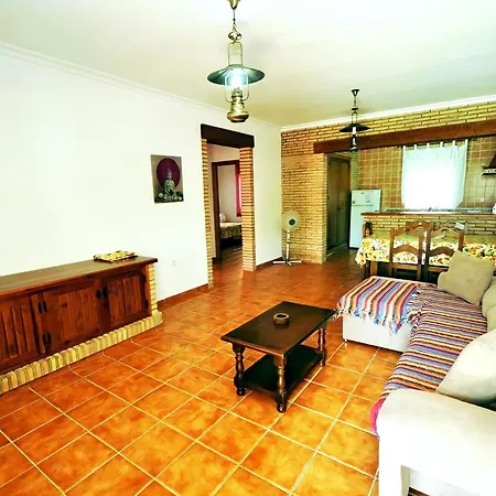 Chalet Familiar Con Piscina Y Jacuzzi Compartidos En Conil, Cerca De La Playa - Es-180-84 Villa