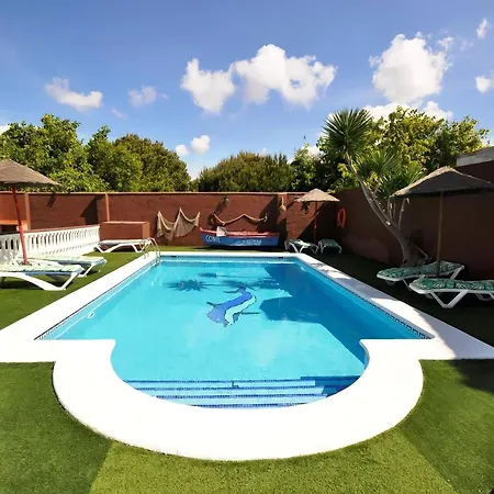 Chalet Familiar Con Piscina Y Jacuzzi Compartidos En Conil, Cerca De La Playa - Es-180-84 Villa Conil De La Frontera